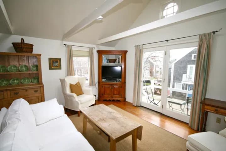 rental property in 3 Old North Wharf